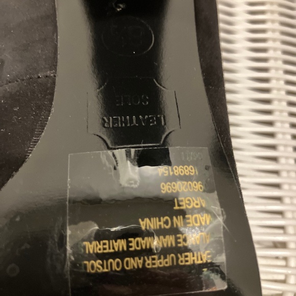 Missioni for Target Heels Brown Suede Chevron/Herringbone Pattern - Picture 14 of 16